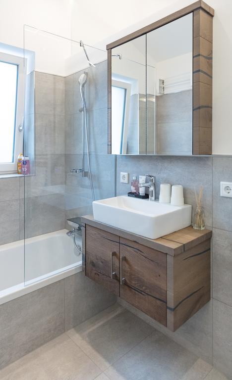 Haus Am Weinberg Apartment Seekirchen am Wallersee Luaran gambar