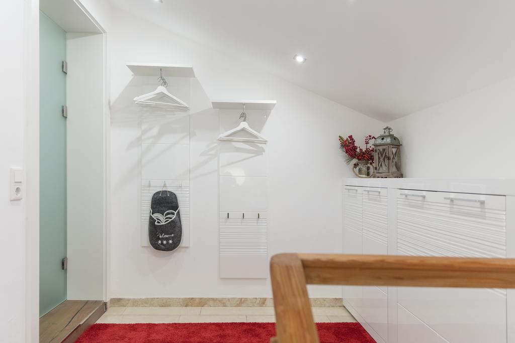 Haus Am Weinberg Apartment Seekirchen am Wallersee Luaran gambar